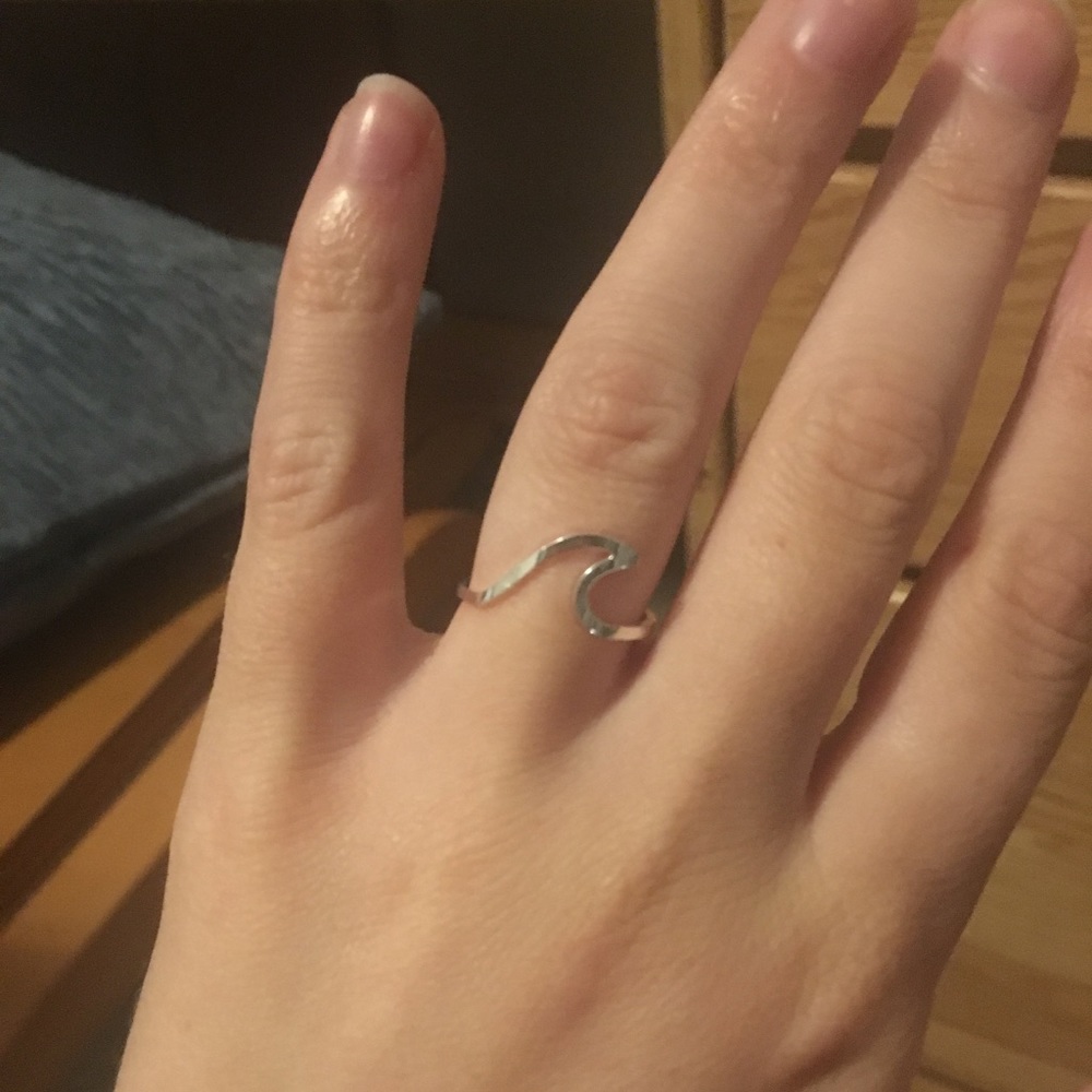 Wave ring - Picture 2 of 7